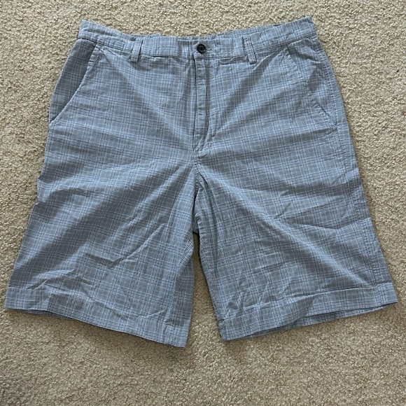 Banana Republic Men’s Size 36 Plaid 11” Chino Shorts - Picture 8 of 8